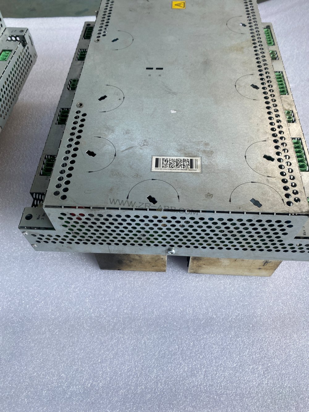 ABB��Ϳ�C(j��)е���(q��)��(d��ng)��3HAC029818-001/05�S��