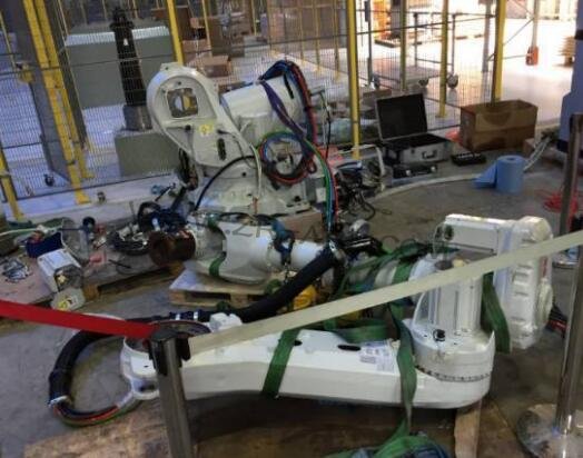 ABB機器人二軸三軸減速機漏油維修更換步驟