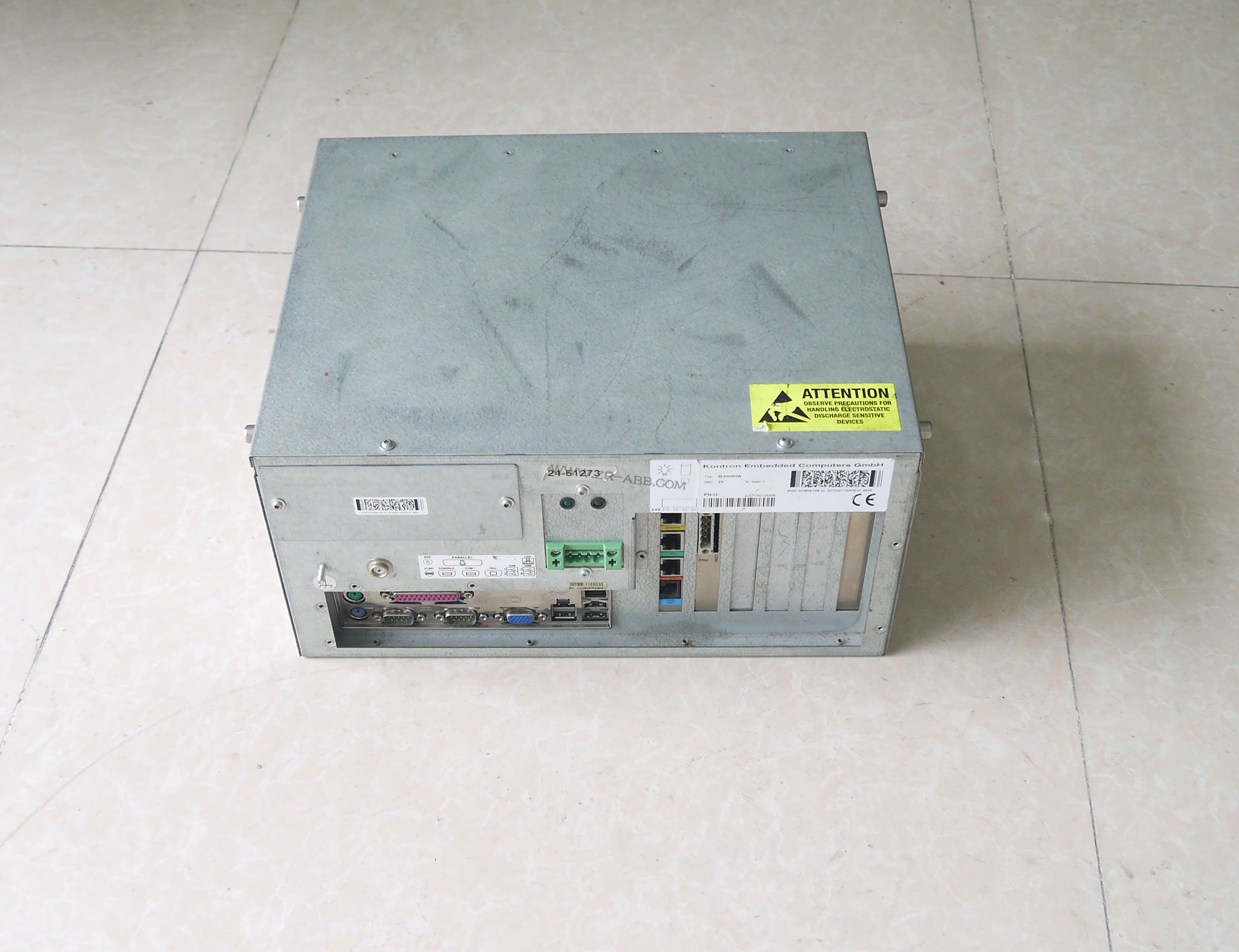 ABB機器人配件故障,ABB機器人主板3HAC 020929-006維修