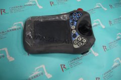 ABB機器人示教器DSQC679 3HAC028357-001觸摸無反應維修